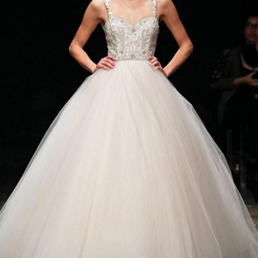 Beautiful Lazaro Wedding Dress (Never Worn)
